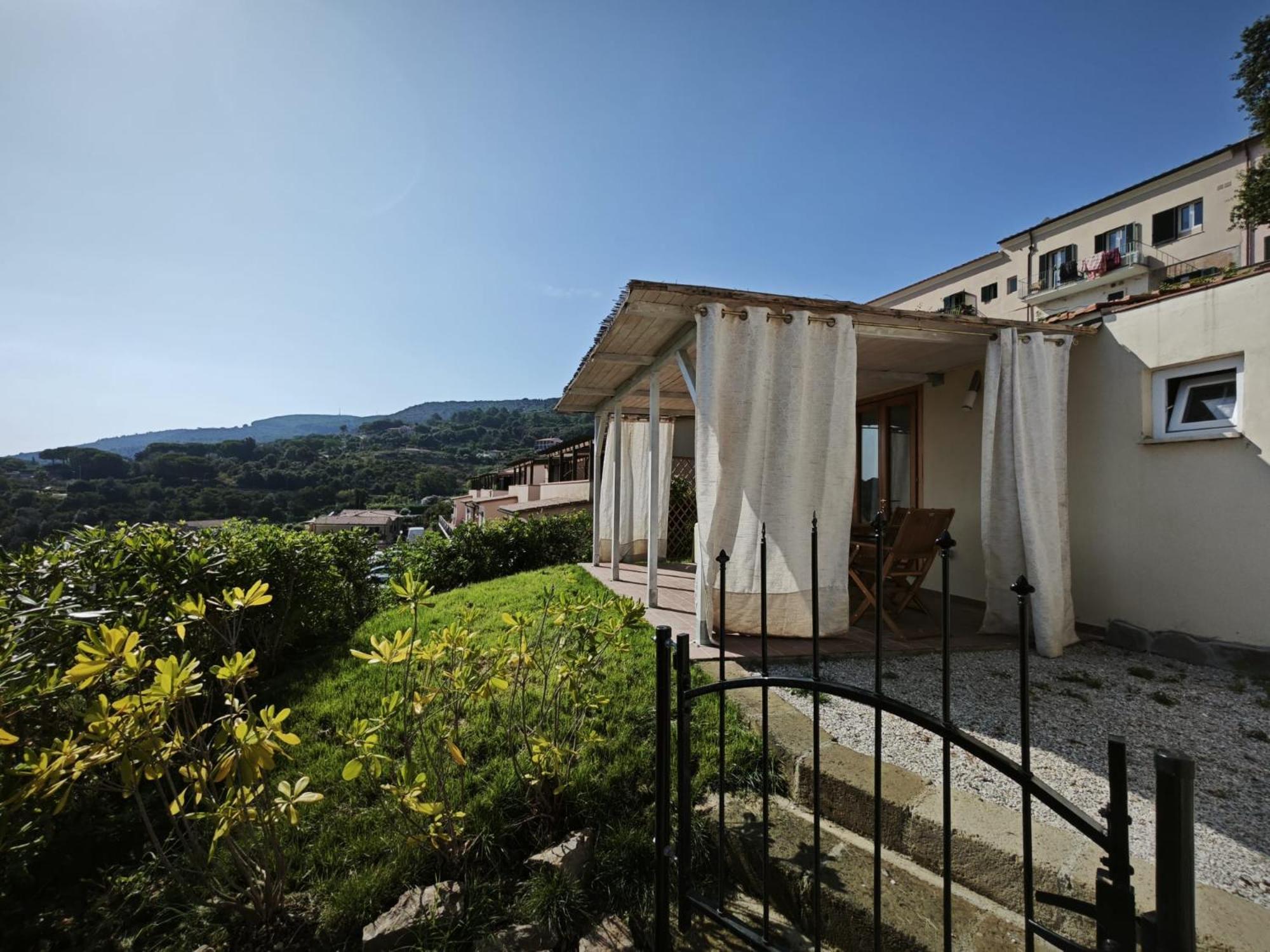 Hotel Golfo Azzurro Capoliveri  Exterior photo